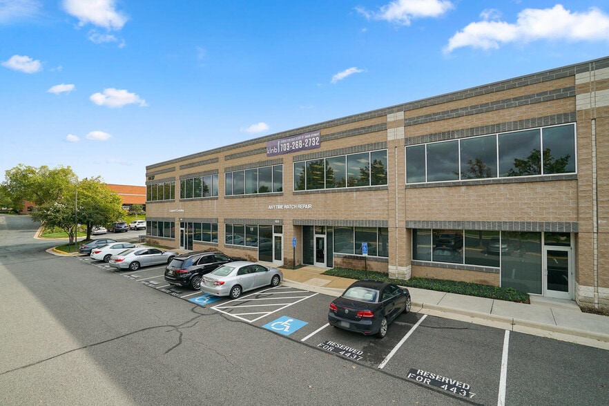 4437 Brookfield Corporate Dr, Chantilly, VA for sale - Building Photo - Image 2 of 103