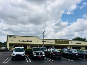 10410 W Sample Rd, Coral Springs, FL for lease Building Photo- Image 2 of 5