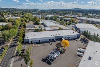 7500 SW Tech Center Dr, Tigard, OR - AERIAL  map view