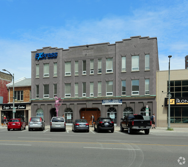 300 Dundas St, London, ON for lease - Building Photo - Image 2 of 2