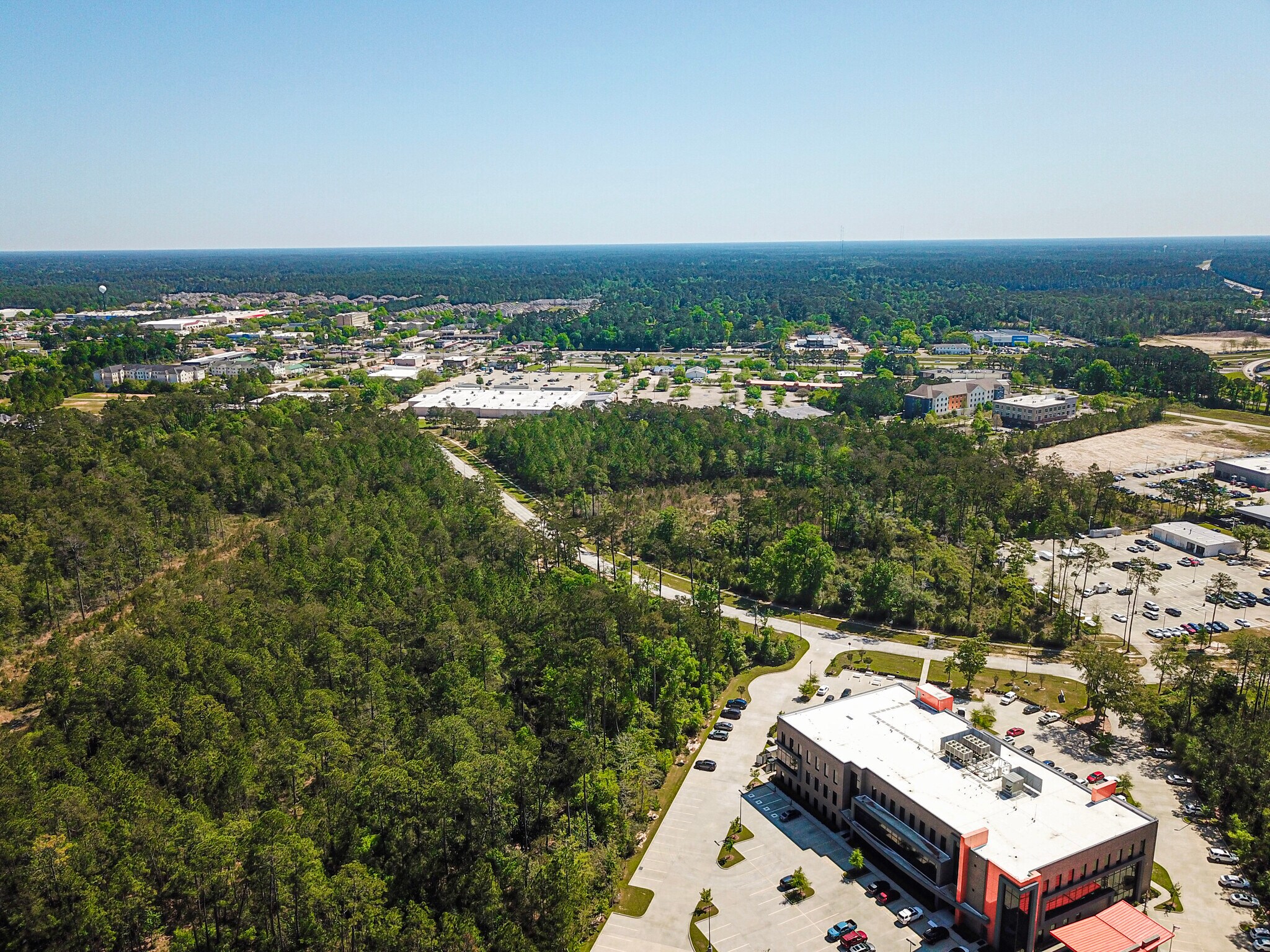 Holiday Square Blvd, Covington, LA 70433 Versailles Business Center