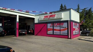 More details for 14320 Lakeshore Dr, Clearlake, CA - Retail for Sale