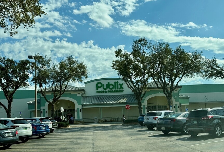 3735 Roscommon Dr, Ormond Beach, FL for sale - Building Photo - Image 2 of 9