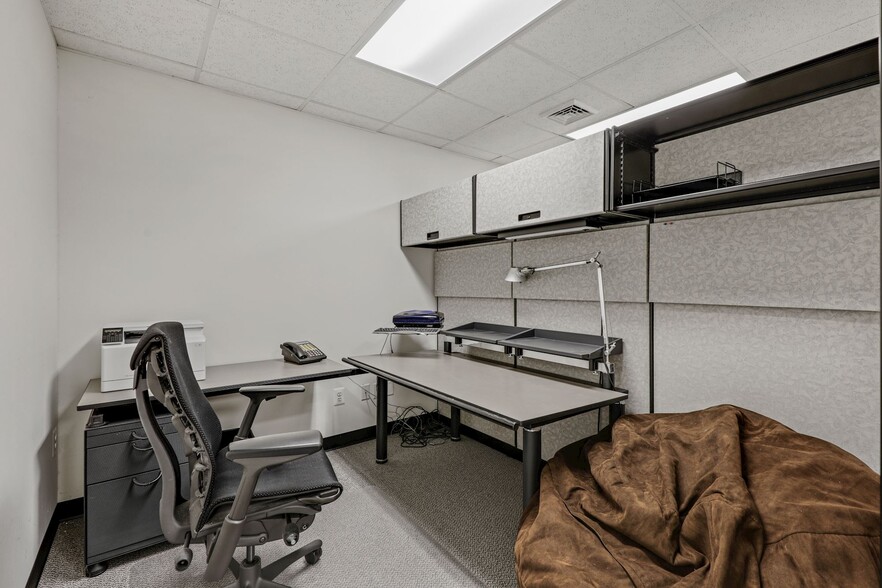 2408 Peppermill Dr, Glen Burnie, MD 21061 Business Condos at ITC