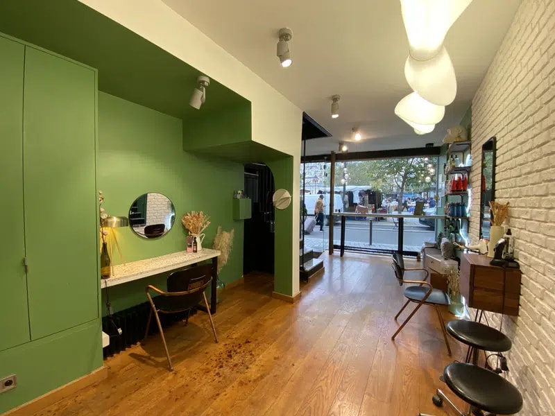 10 Place D'Aligre, Paris for lease Interior Photo- Image 1 of 3