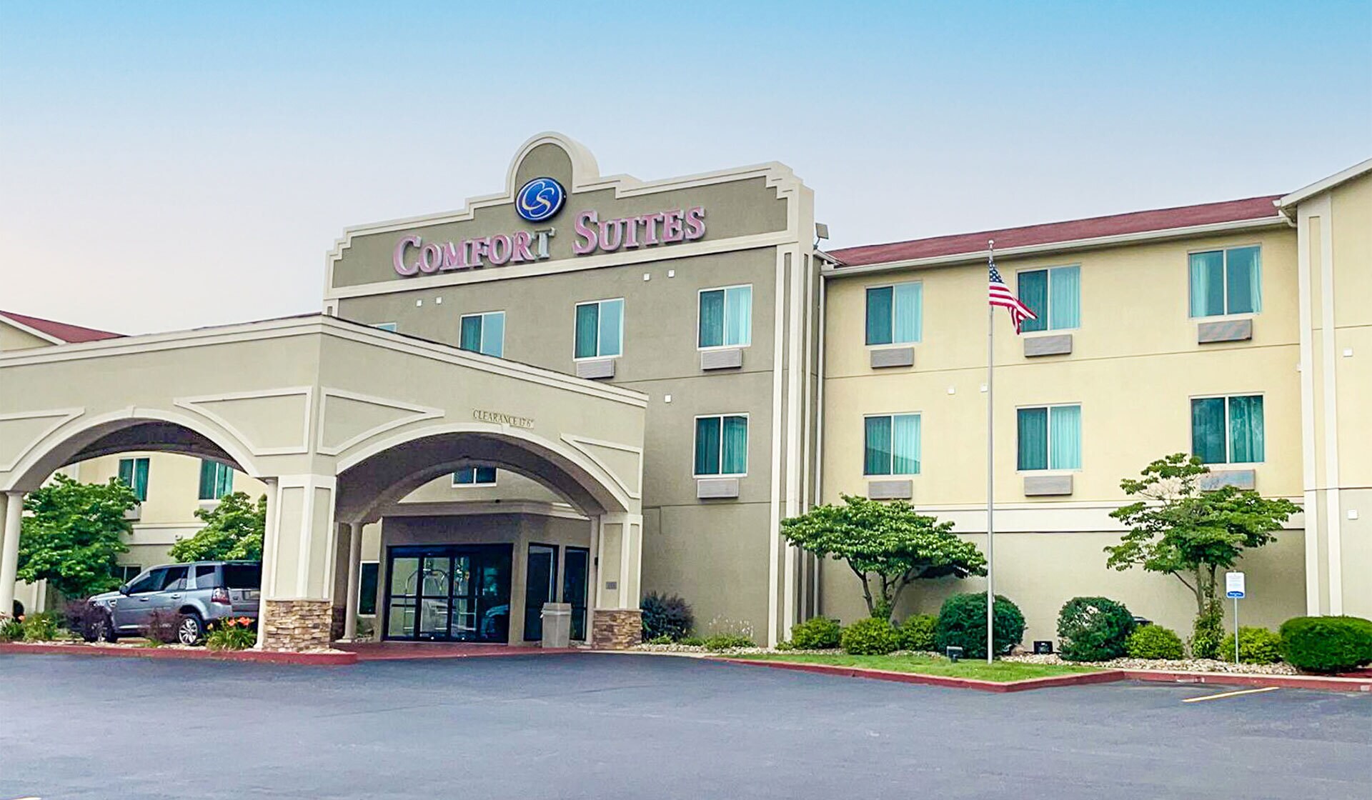 1825 Meadowbrook Rd, Benton Harbor, MI for sale Building Photo- Image 1 of 1