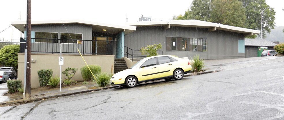 0110 SW Bancroft St, Portland, OR for lease - Primary Photo - Image 1 of 21