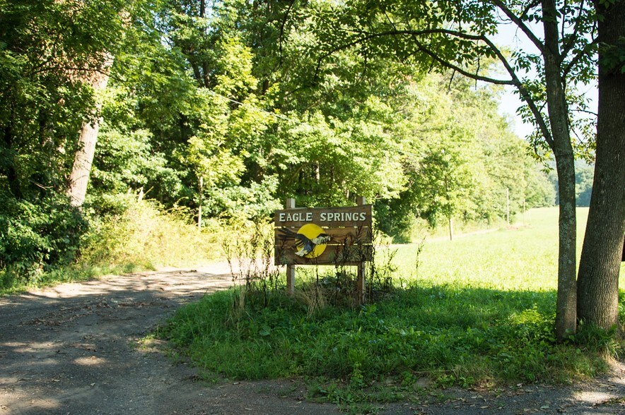 58 Eagle Springs Rd, Pine Grove, PA for sale - Building Photo - Image 1 of 1