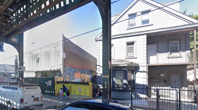 104-09 Roosevelt Ave, Corona, NY for lease - Building Photo - Image 2 of 3