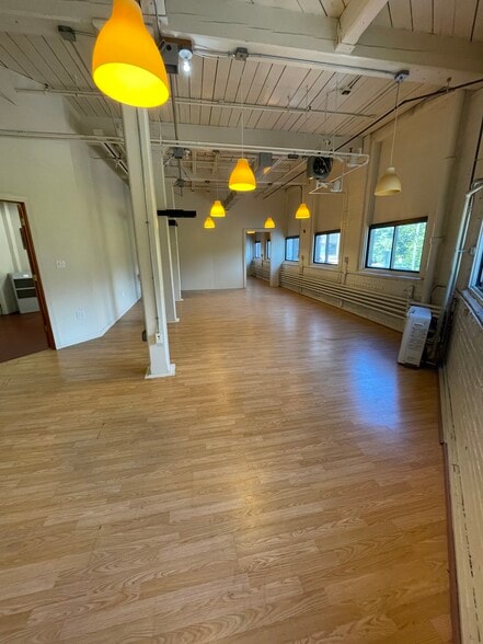 15 N Washington St, Plainville, CT for sale - Building Photo - Image 2 of 13