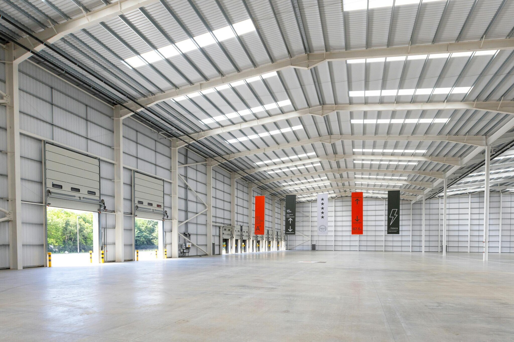 135 Mauretania Rd, Nursling for lease Interior Photo- Image 1 of 4