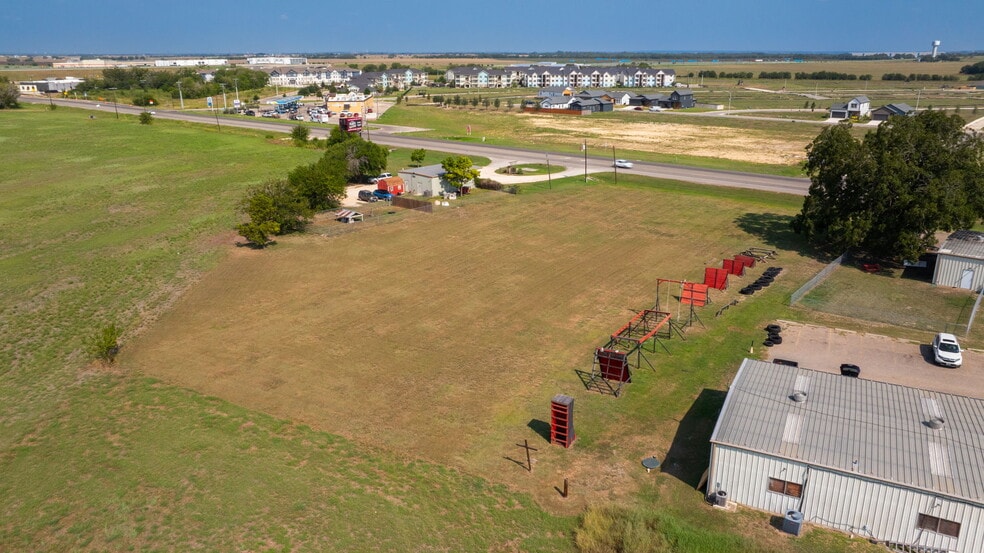 2000 W San Antonio St, Lockhart, TX for sale - Building Photo - Image 3 of 22
