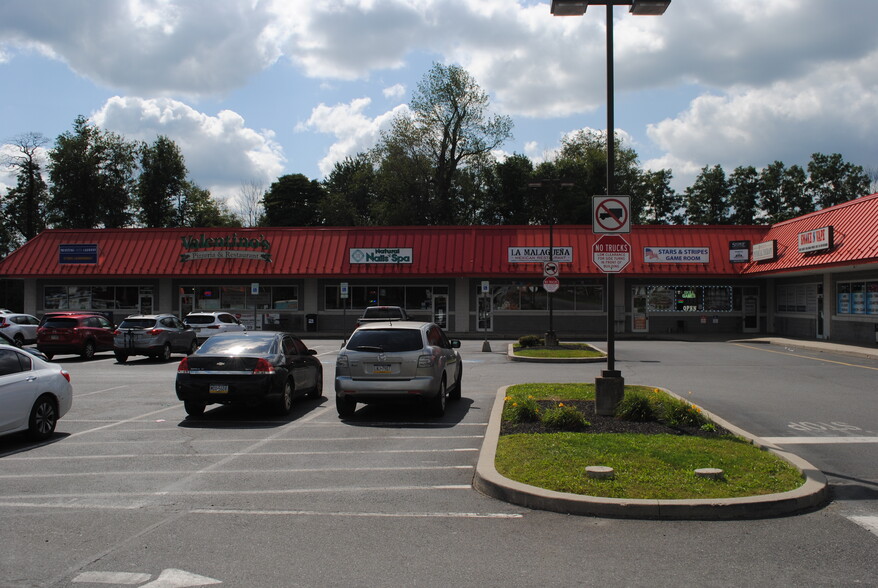 1630-1668 W High St, Pottstown, PA for lease - Building Photo - Image 2 of 6