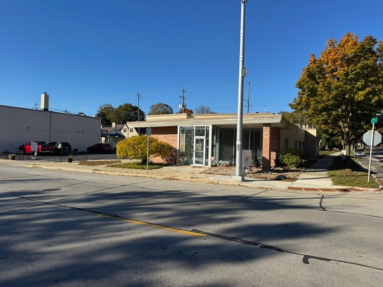 7100 W Center St, Milwaukee, WI for sale - Building Photo - Image 3 of 23