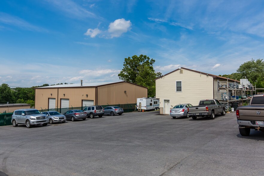 415 Pulaski Hwy, Joppa, MD for sale - Primary Photo - Image 1 of 1