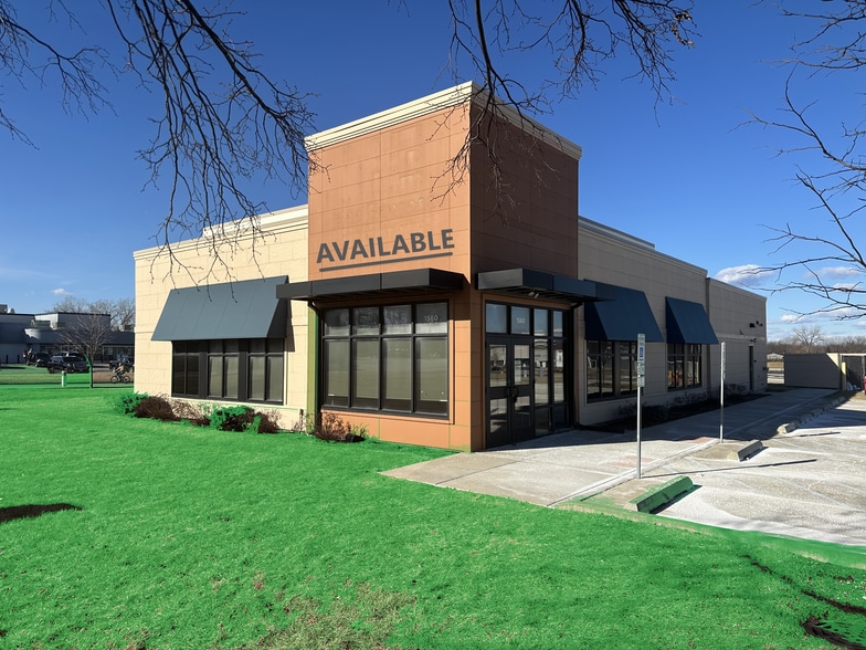 1200-1620 W 75th St, Downers Grove, IL for lease - Building Photo - Image 3 of 32