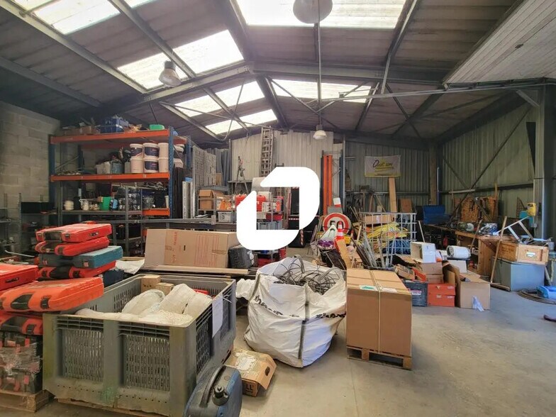 Office in Bouguenais for lease - Building Photo - Image 3 of 16