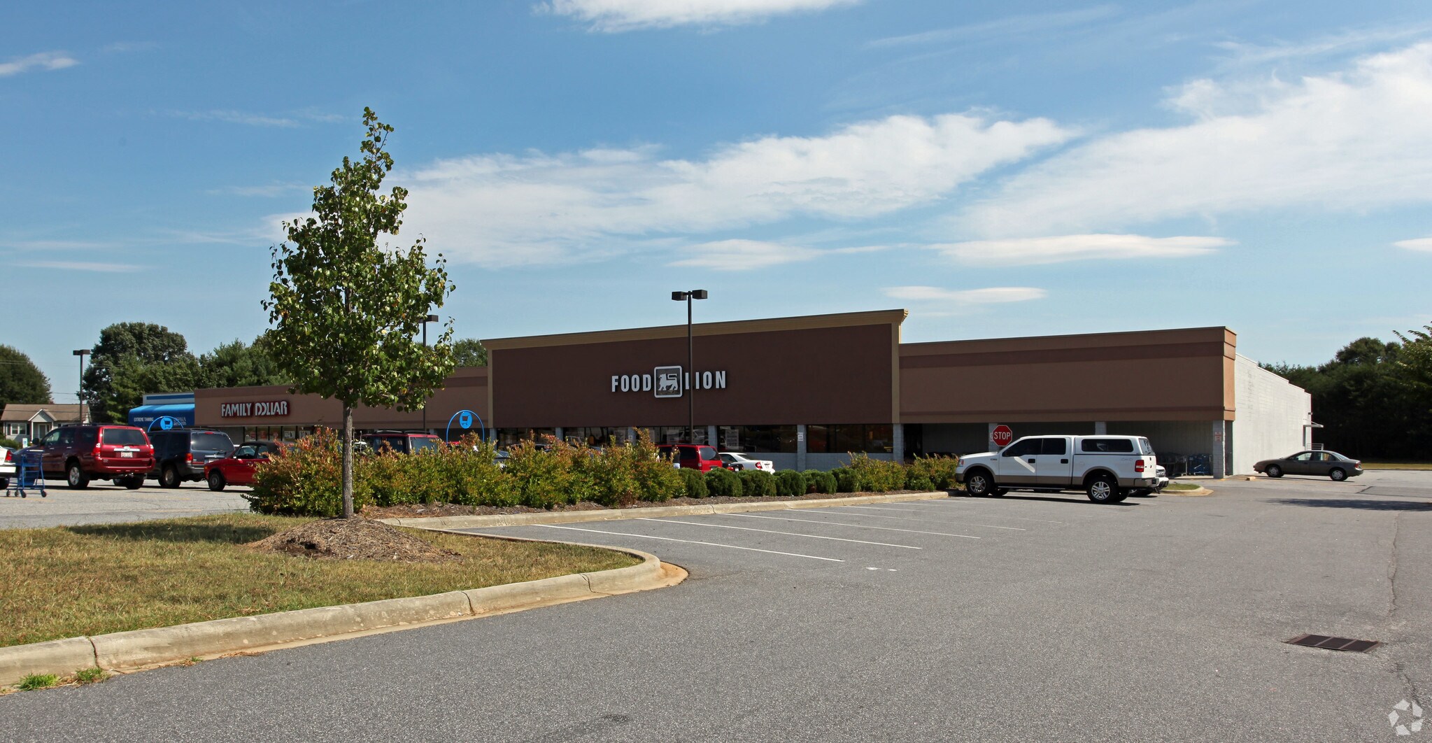 3220 Springs Rd NE, Hickory, NC for sale Primary Photo- Image 1 of 1