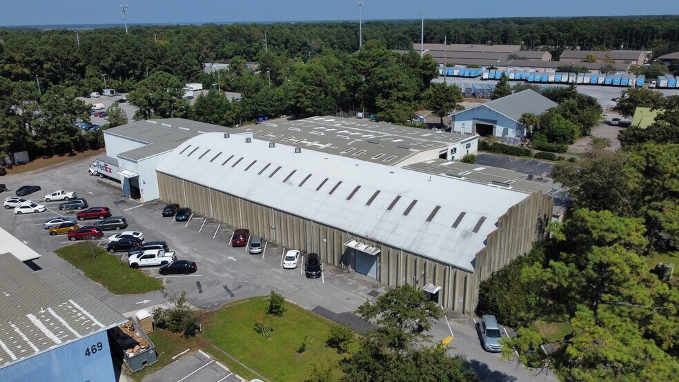 475 Long Point Rd, Mount Pleasant, SC for lease - Building Photo - Image 2 of 6