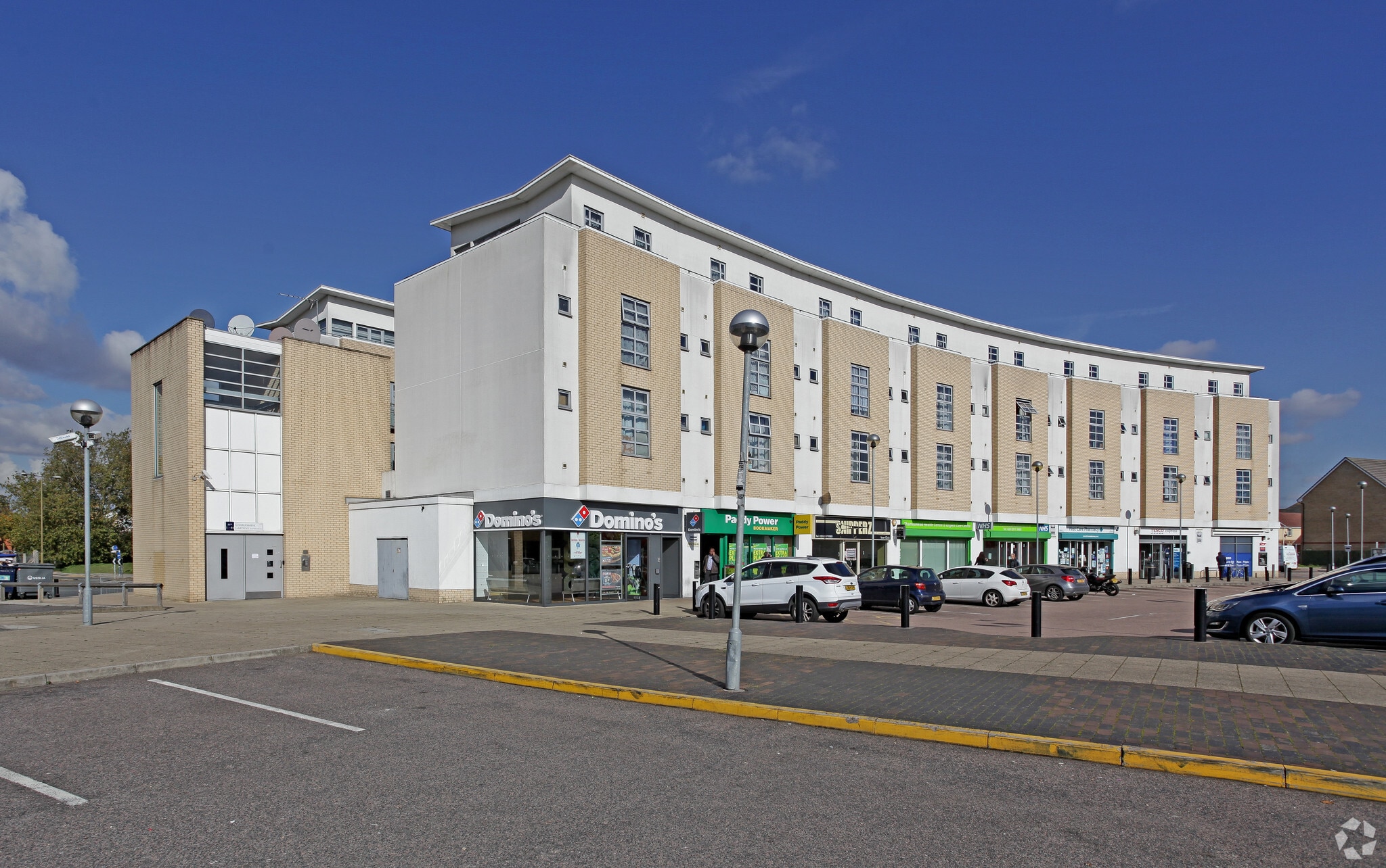 1-8 Thames Reach, London for sale Primary Photo- Image 1 of 1