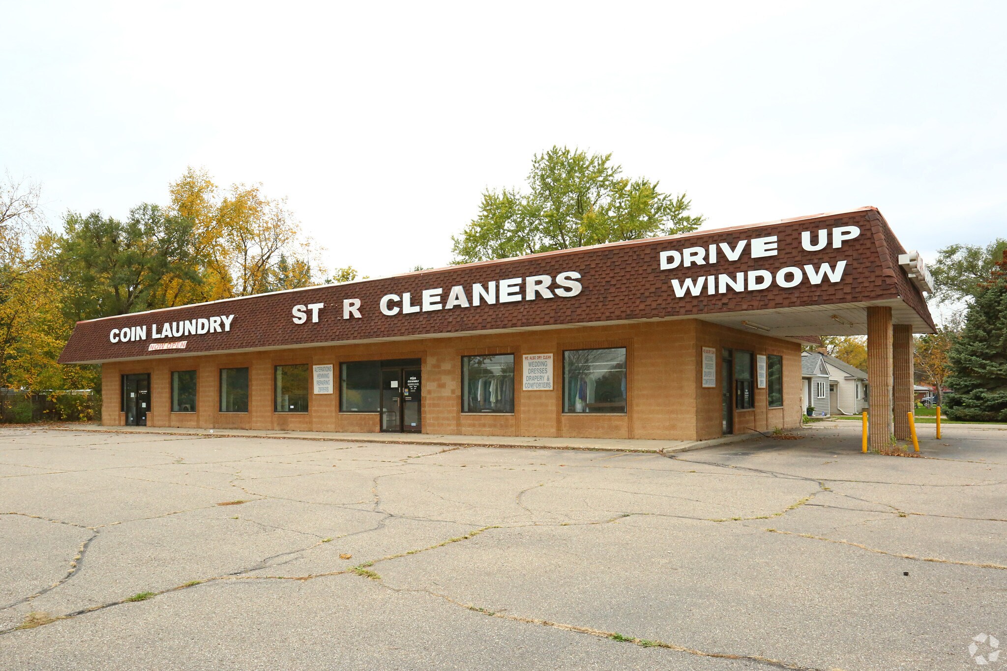 4248 Richfield Rd, Flint, MI for sale Primary Photo- Image 1 of 1