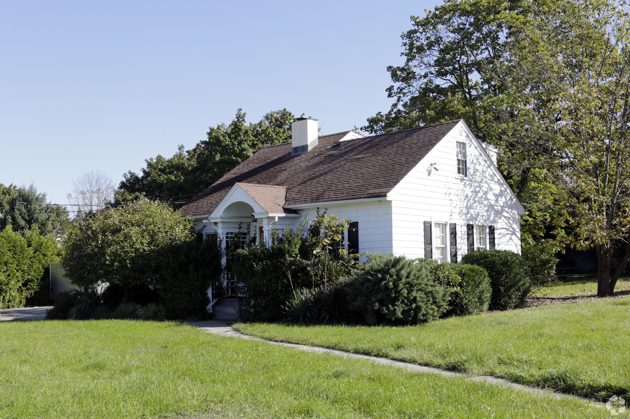 24 Central Ave, Flemington, NJ for sale Primary Photo- Image 1 of 1