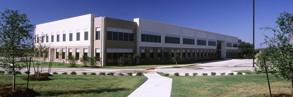 1700 Research Pky, College Station, TX for lease - Building Photo - Image 1 of 15