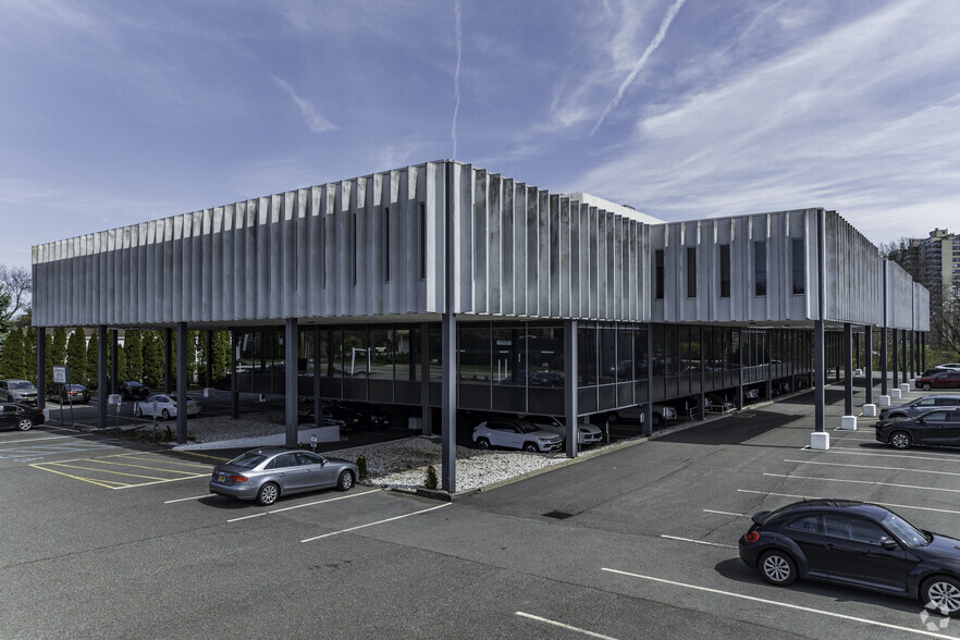 1373 Broad St, Clifton, NJ for sale - Primary Photo - Image 1 of 1