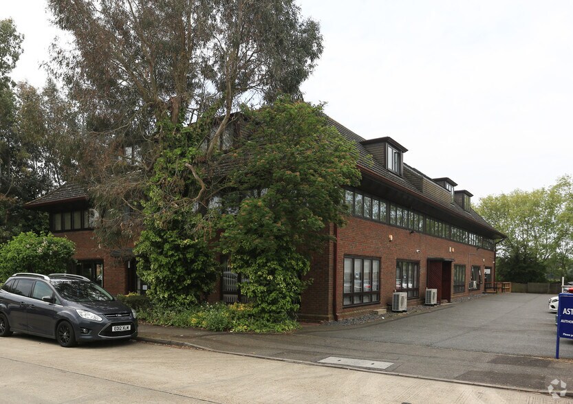 Christy Way, Basildon for lease - Building Photo - Image 3 of 7