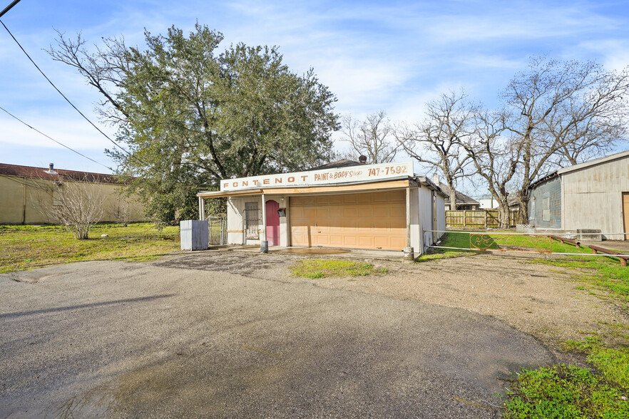 6618 - 6626 Calhoun Rd portfolio of 2 properties for sale on LoopNet.com - Primary Photo - Image 2 of 2