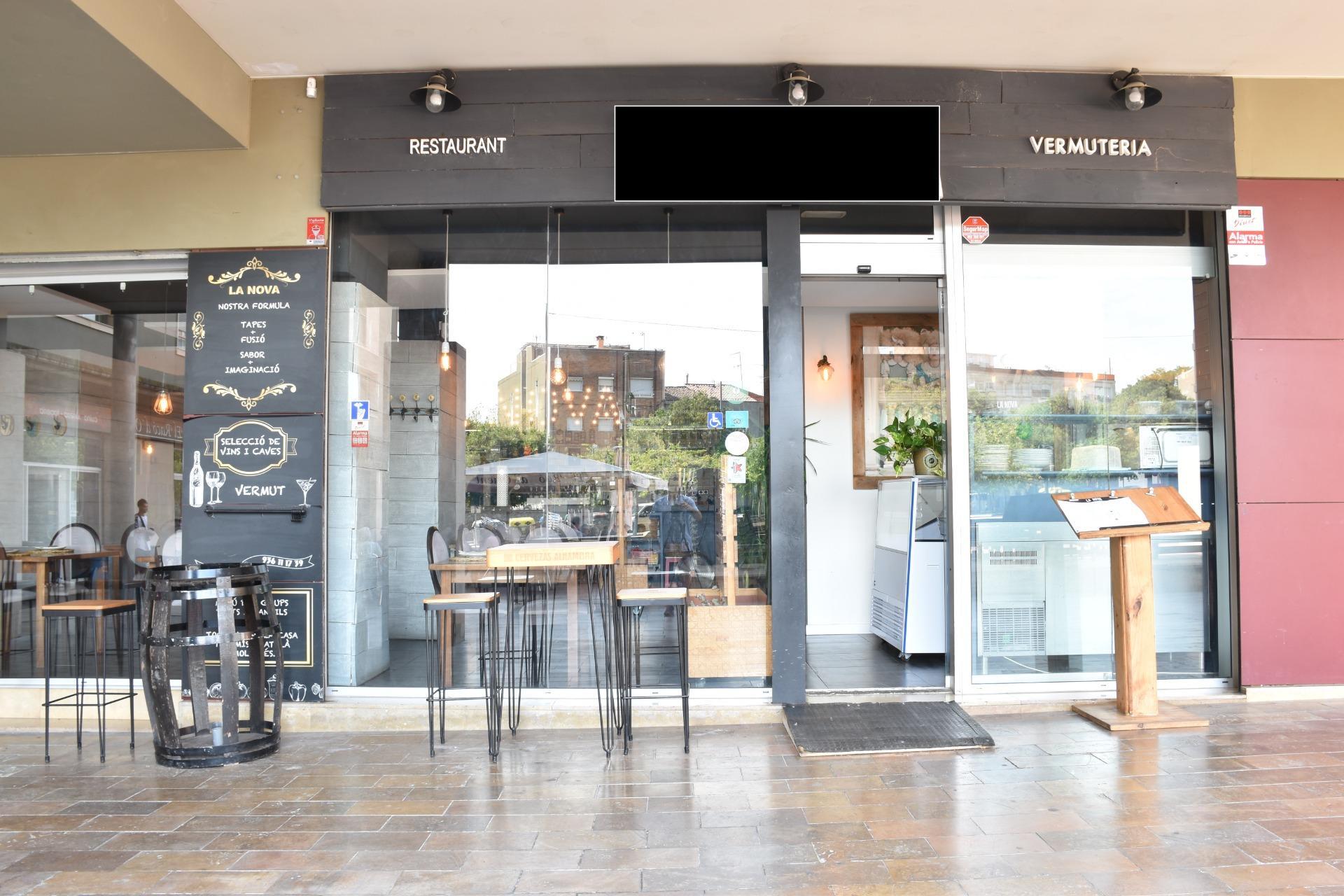 Retail in Terrassa, Barcelona for lease Interior Photo- Image 1 of 19