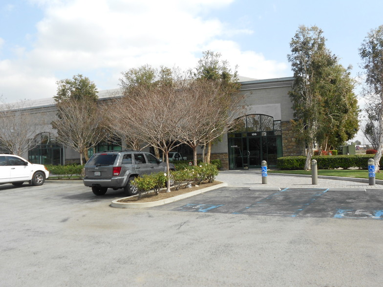 1614 E Holt Blvd, Ontario, CA for lease - Primary Photo - Image 3 of 7