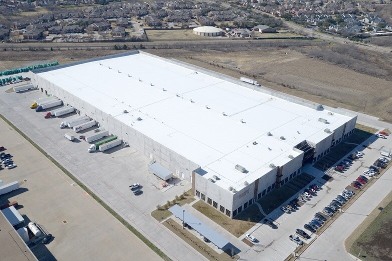 1950 E Parker Rd, Carrollton, TX for sale - Primary Photo - Image 1 of 1