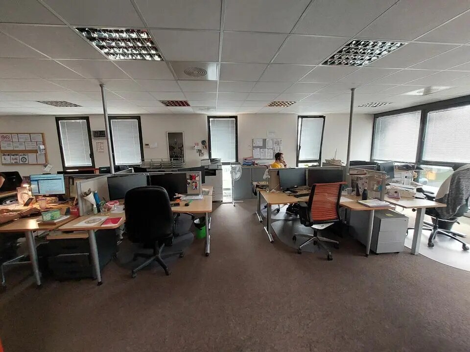 Office in Nantes for lease Interior Photo- Image 1 of 6