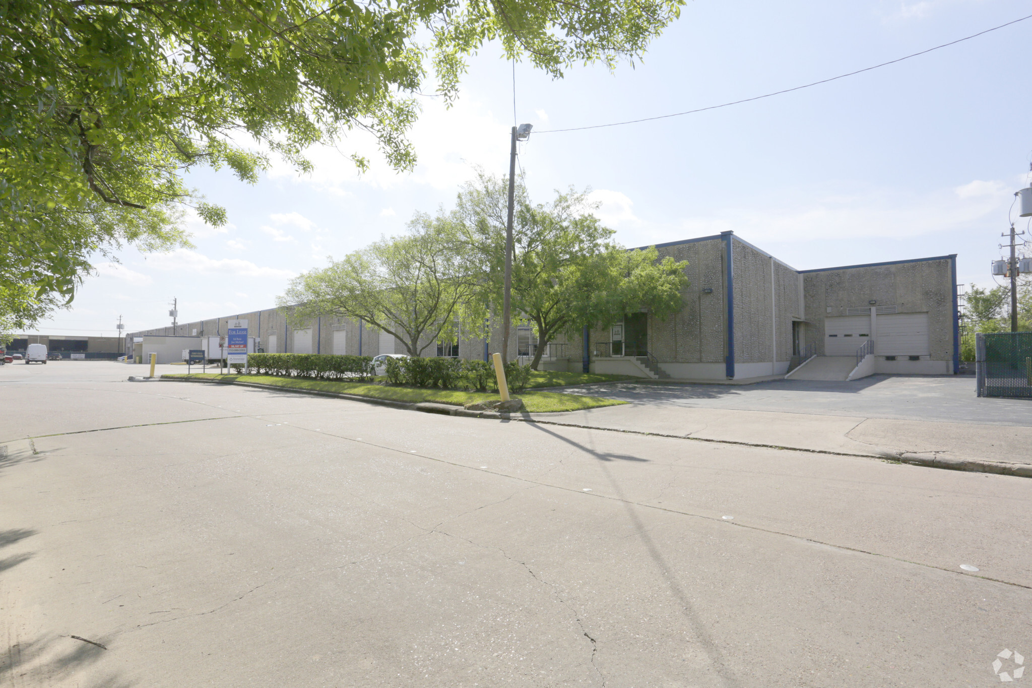 7235-7255 Wynnwood Ln, Houston, TX for lease Primary Photo- Image 1 of 11