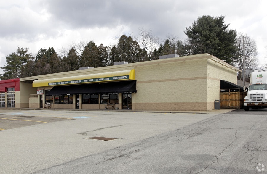 6080 Steubenville Pike, McKees Rocks, PA for sale - Primary Photo - Image 1 of 2