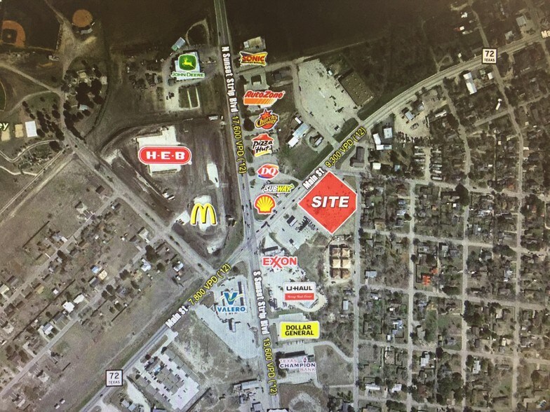 805 W Main St, Kenedy, TX for sale - Building Photo - Image 1 of 1