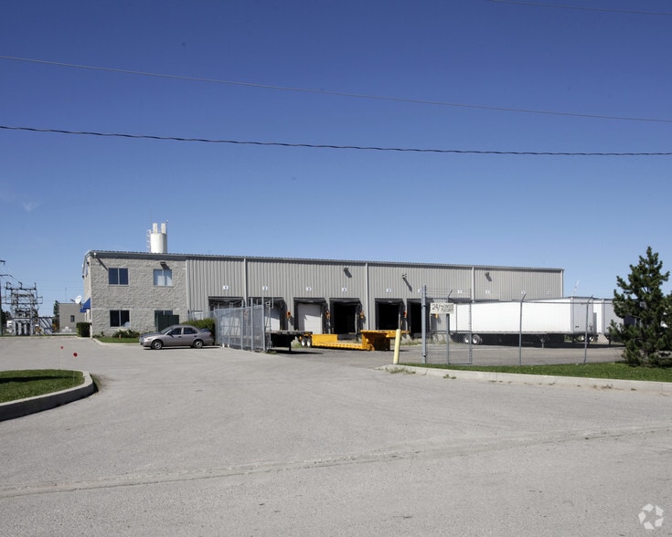 2 Betomat Ct, Caledon, ON for lease - Building Photo - Image 2 of 2