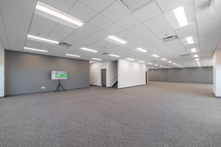 2401 E Wardlow Rd, Long Beach, CA for lease - Matterport 3D Scan - Image 2 of 38