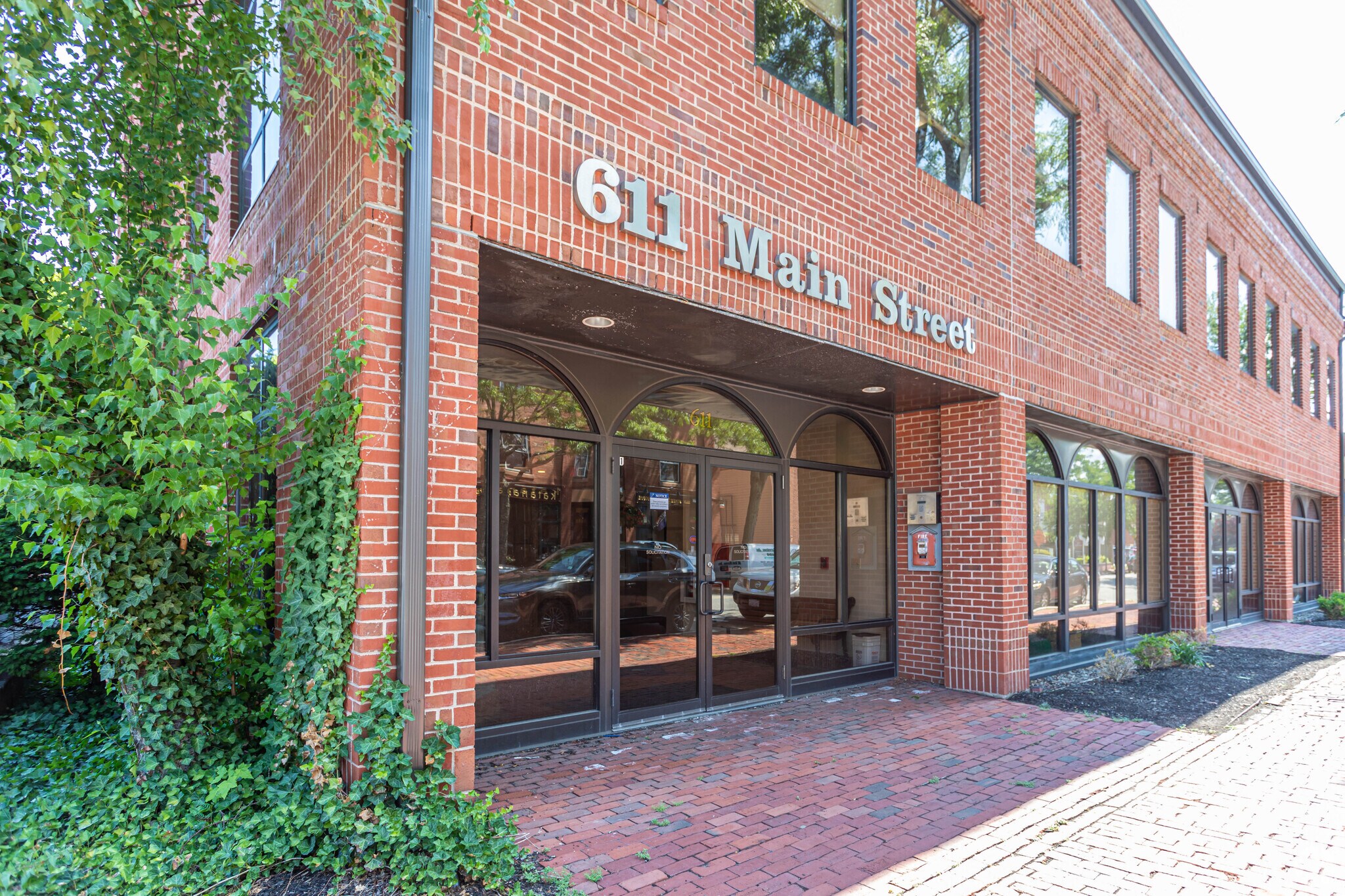 611 Main St, Winchester, MA 01890 Office for Lease