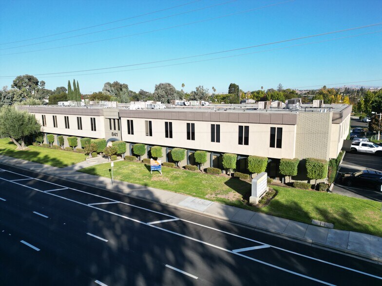 841 Blossom Hill Rd, San Jose, CA for lease - Building Photo - Image 1 of 58