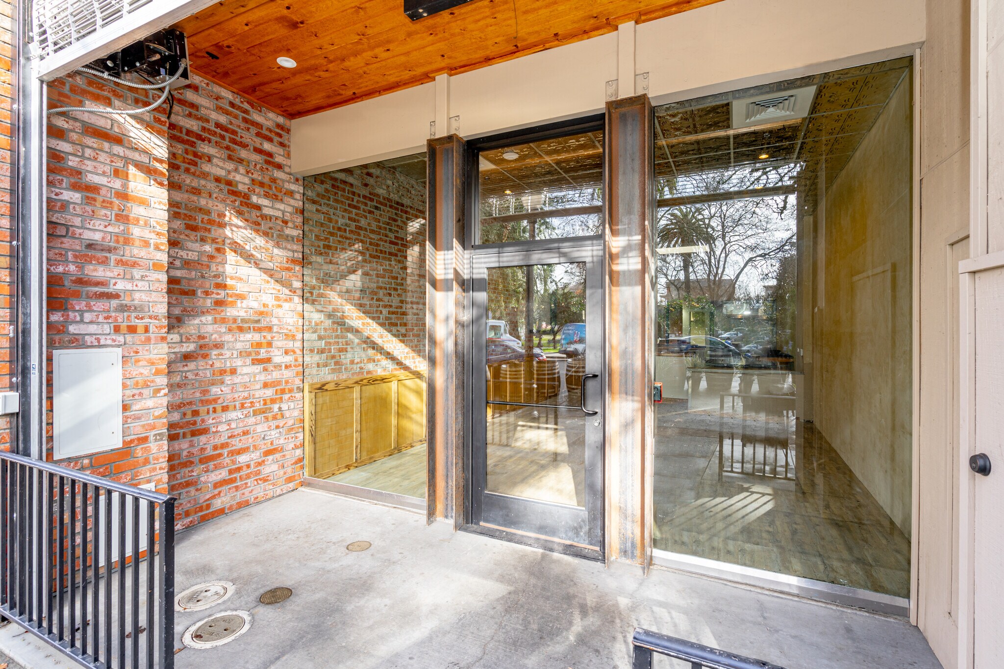 109 Plaza St, Healdsburg, CA for sale Building Photo- Image 1 of 1