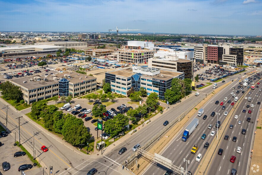 8250 Boul Décarie, Montréal, QC for lease - Aerial - Image 2 of 4