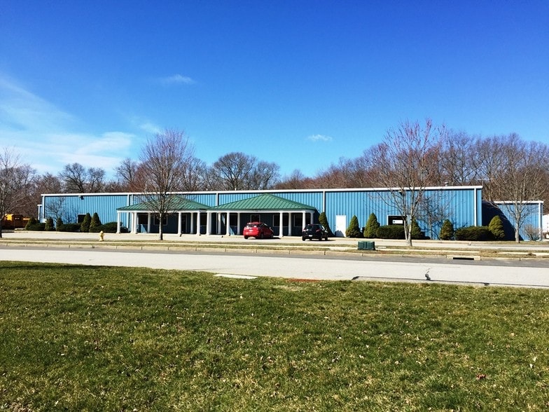 115 Leonard Dr, Groton, CT for lease - Building Photo - Image 3 of 22