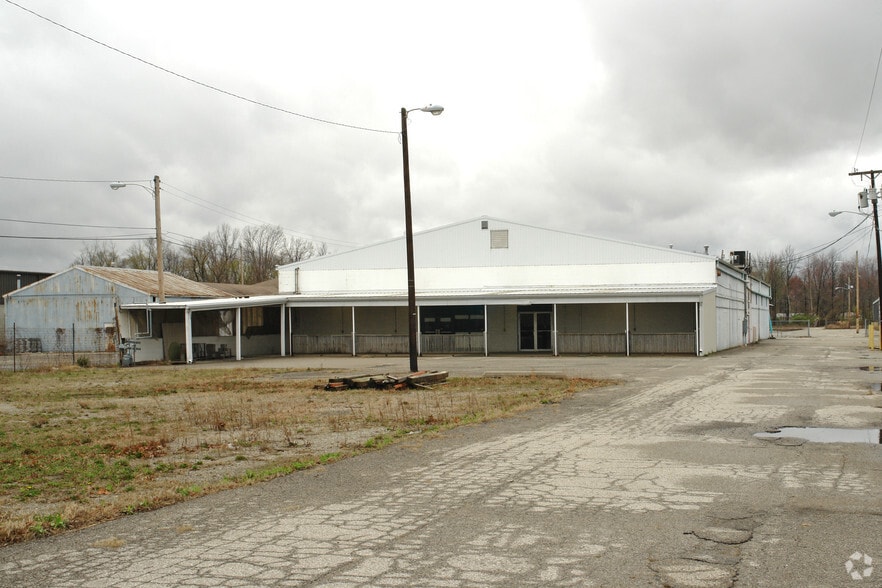 4530 Poplar Level Rd, Louisville, KY 40213