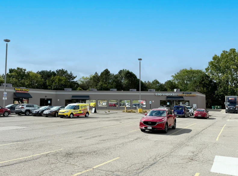 2518-2620 E Grand River Ave, Howell, MI for lease - Building Photo - Image 3 of 9