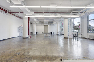 37-18 Northern Blvd, Long Island City, NY for lease Interior Photo- Image 2 of 6