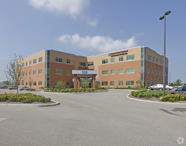 525 E Congress Pky, Crystal Lake, IL, 60014 Medical Space For Lease
