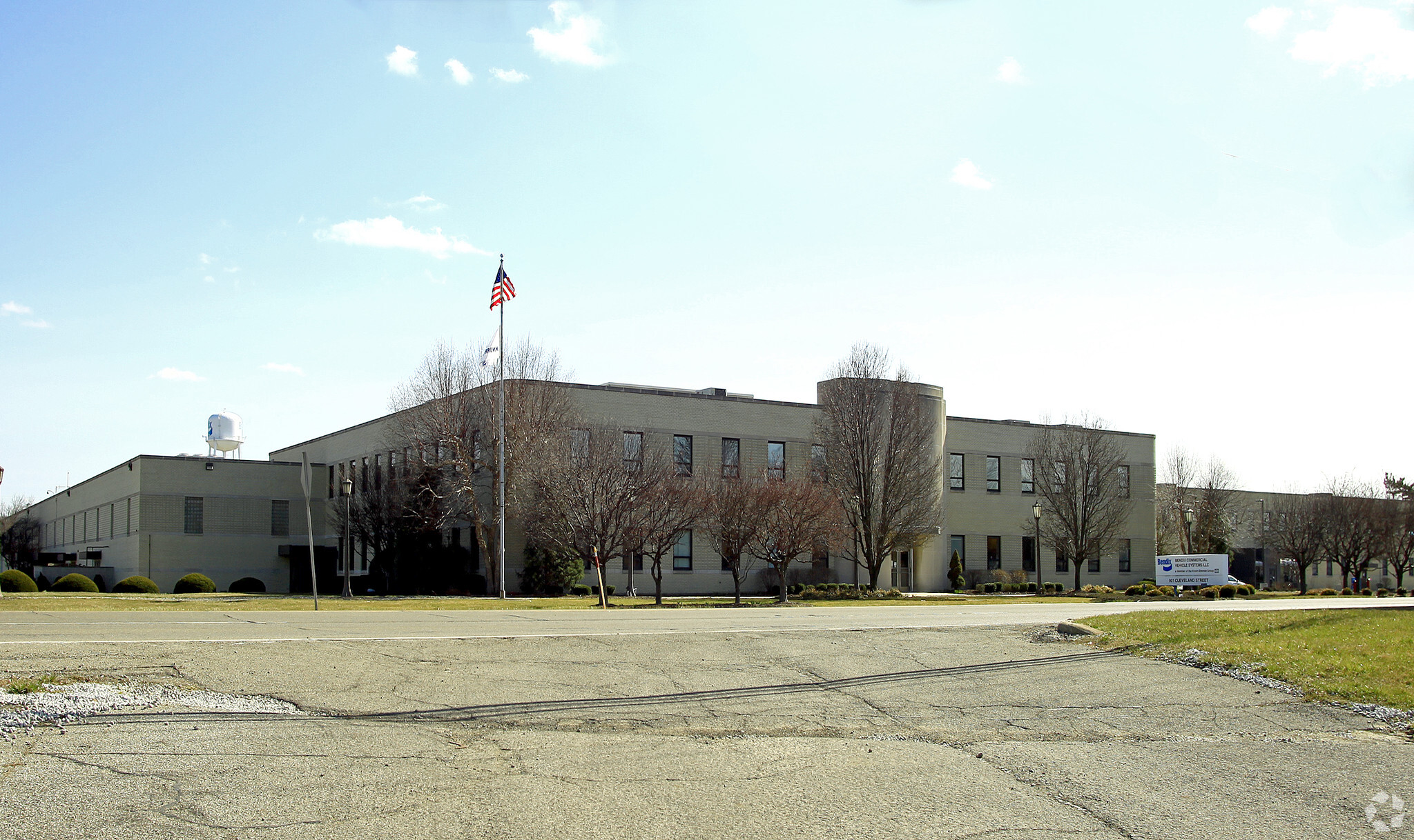 901 Cleveland St, Elyria, OH for lease Primary Photo- Image 1 of 4