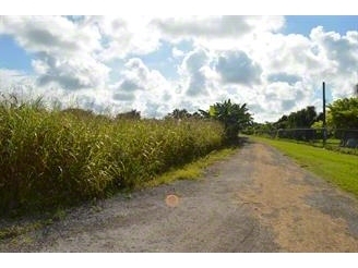 SW 136th St, Miami, FL for sale - Primary Photo - Image 1 of 5